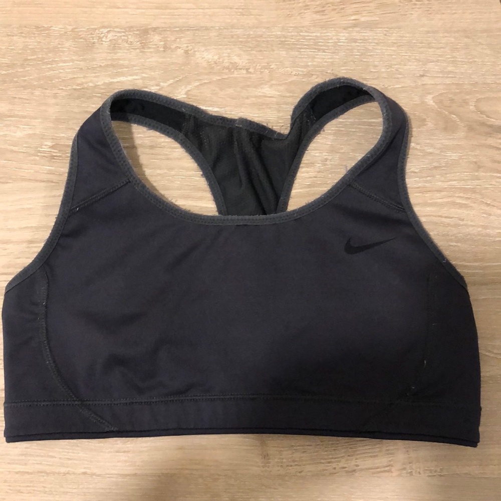 FREE* Nike Sports Bra (Black)